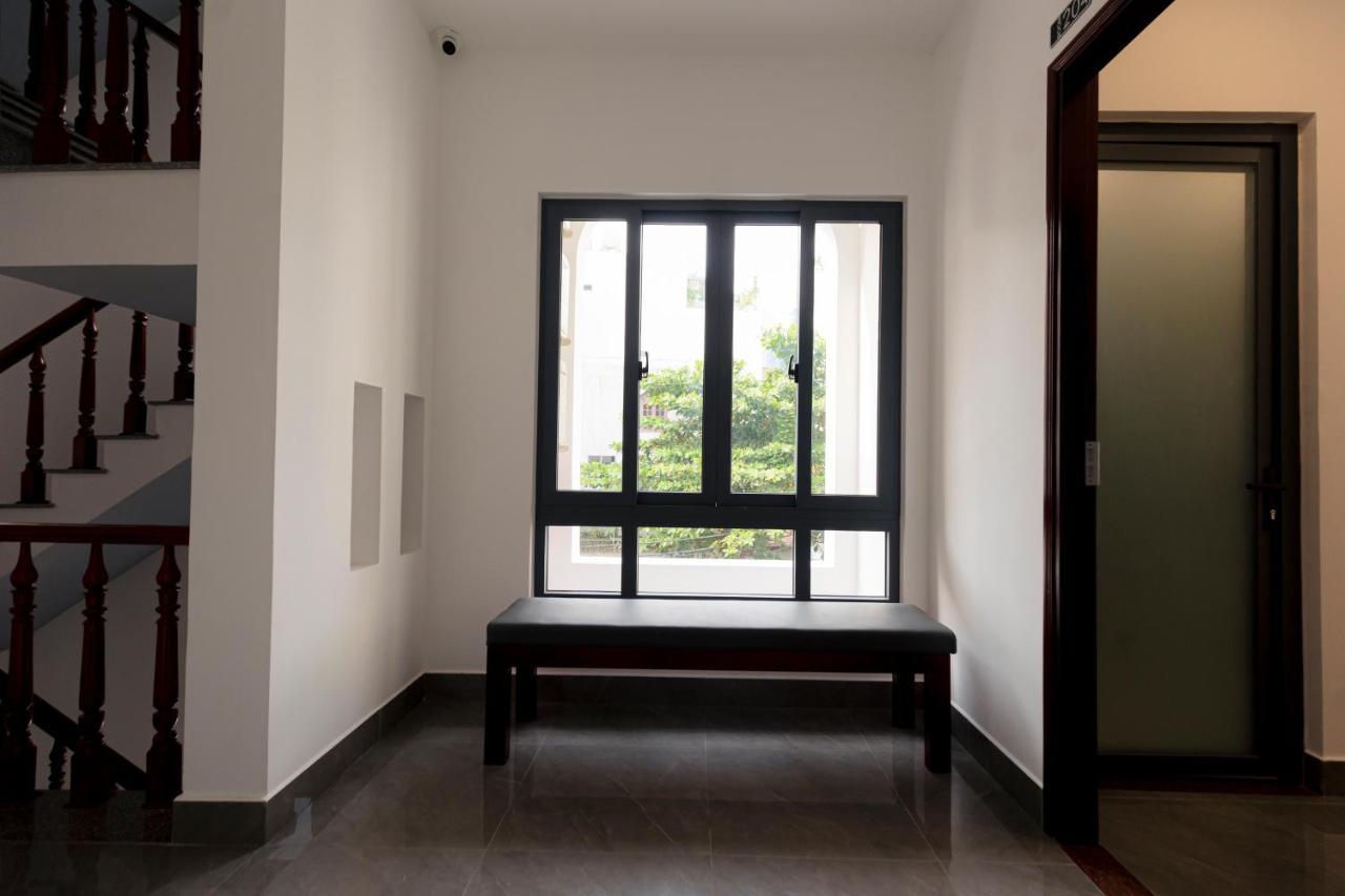 Economy Triple Room